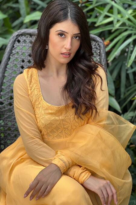 LABEL AISHWARYRIKA_Yellow Georgette Embroidery Square Neck Floral Chikankari Anarkali Pant Set _Online_at_Aza_Fashions