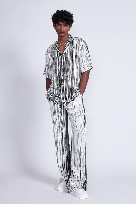 Buy_Advait_Black Satin, Twill And White Colorblock Printed Shirt _Online_at_Aza_Fashions