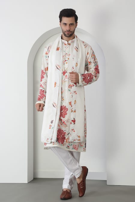 Aham-Vayam Floral Embroidered Kurta Set 