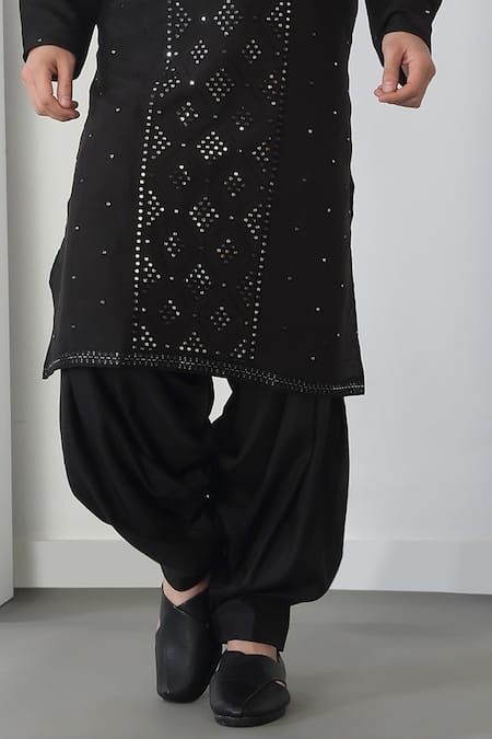 Buy Aham-Vayam Black Cotton Sequins, Embroidery Kurta Set Online at Aza Fashions Buy_Aham-Vayam_Black Cotton Sequins, Embroidery Kurta Set _Online_at_Aza_Fashions