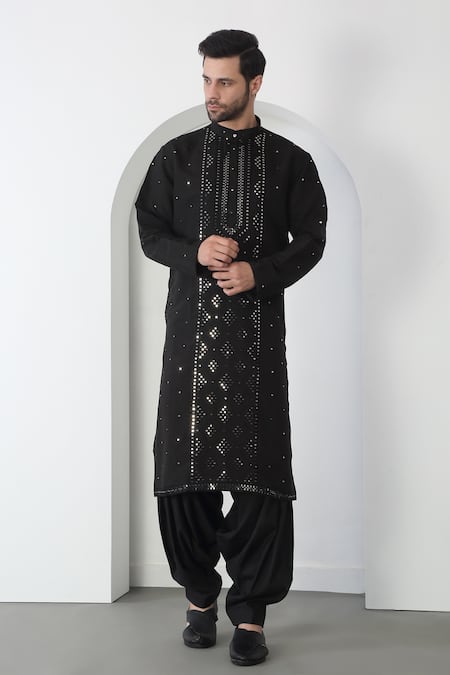 Shop Aham-Vayam Black Cotton Sequins, Embroidery Kurta Set Online at Aza Fashions Shop_Aham-Vayam_Black Cotton Sequins, Embroidery Kurta Set _Online_at_Aza_Fashions