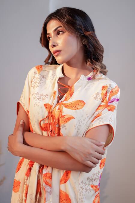 Shop_Label Flamingo By Vrinda_Ivory Crepe Lilly Pattern Kurta Set _Online_at_Aza_Fashions