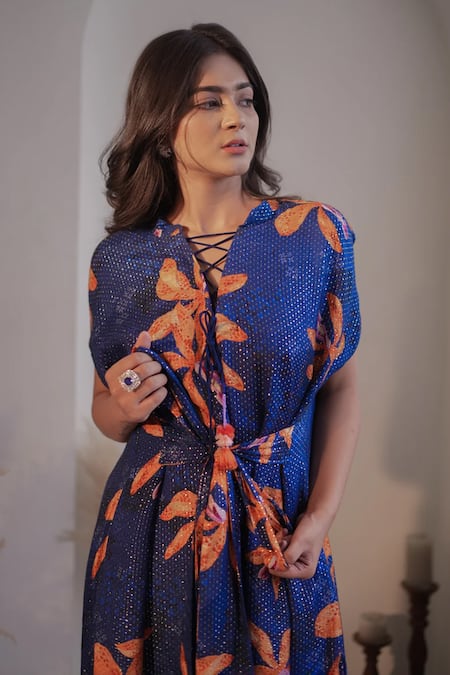 Label Flamingo By Vrinda_Ivory Lurex Turtle Neck Lilly Tie-up Kurta Set _at_Aza_Fashions