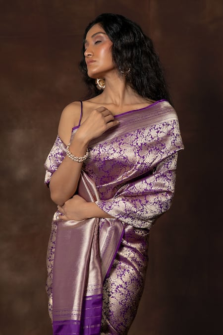 Buy_Vishwa By Pinki Sinha X AZA_Purple Silk Embroidery Handwoven Banarasi Saree _Online_at_Aza_Fashions