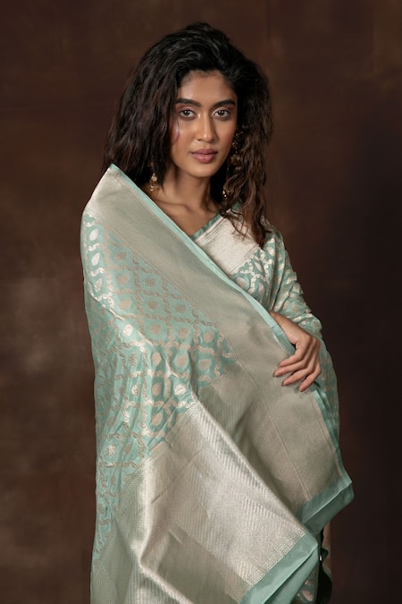 Vishwa By Pinki Sinha X AZA_Blue Silk Embroidery Handwoven Floral Banarasi Saree _Online_at_Aza_Fashions