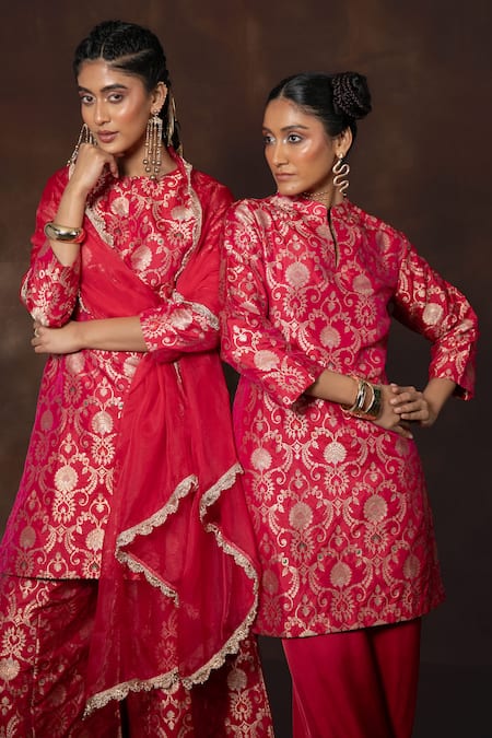Shop_Vishwa By Pinki Sinha X AZA_Pink Silk Collared Floral Banarasi Kurta And Dhoti Pant Set _Online_at_Aza_Fashions