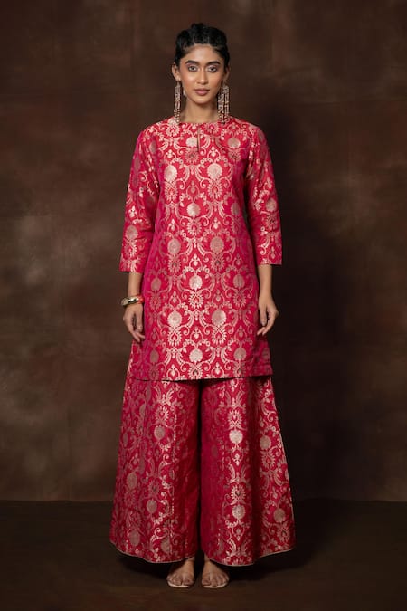 Vishwa By Pinki Sinha X AZA_Pink Brocade, Silk Embroidery, Zari Round Floral Banarasi Kurta Sharara Set _Online_at_Aza_Fashions