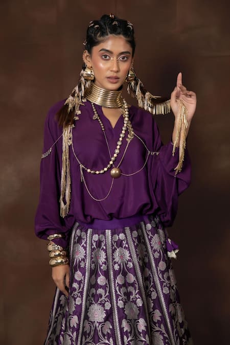 Shop Vishwa By Pinki Sinha X AZA Purple Silk Embroidery V-neck Floral Banarasi Lehenga And Top Set Shop_Vishwa By Pinki Sinha X AZA_Purple Silk Embroidery V-neck Floral Banarasi Lehenga And Top Set