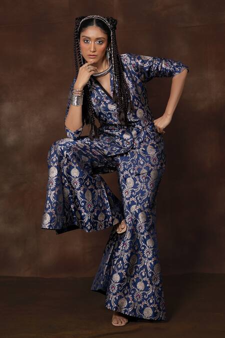 Buy_Vishwa By Pinki Sinha X AZA_Blue Silk Embroidery Banarasi Floral Blazer And Gharara Set _Online_at_Aza_Fashions