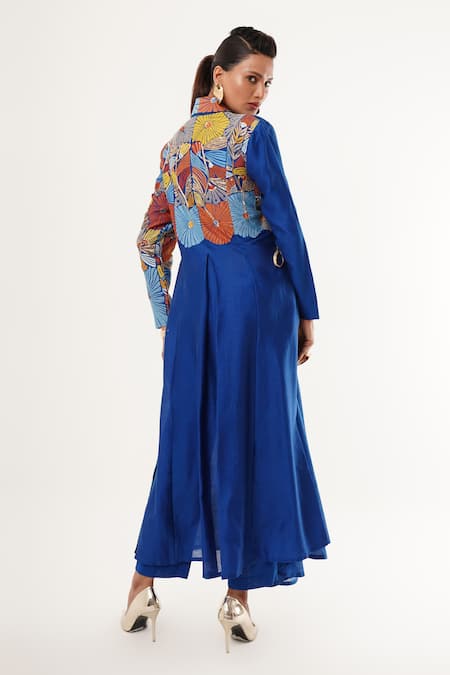 Jajaabor Floral Embroidered Angarkha Kurta Set 