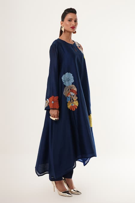 Buy_Jajaabor_Blue Cotton, Silk, Linen Embroidery Round Neck Floral Kurta Set _Online_at_Aza_Fashions