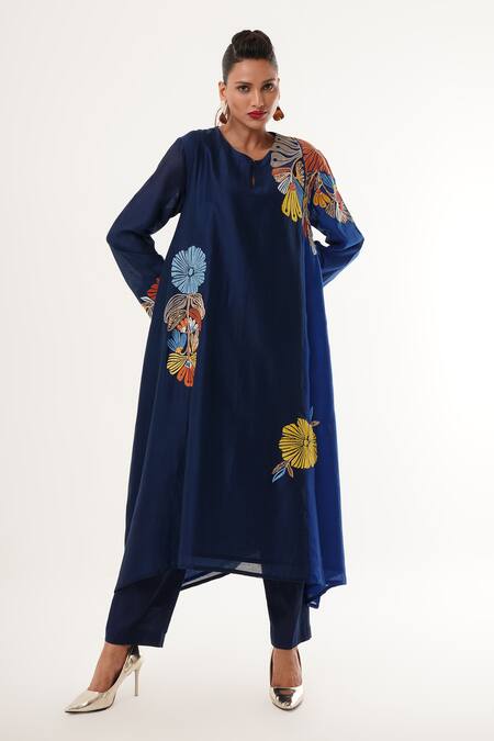 Jajaabor_Blue Cotton, Silk, Linen Embroidery Round Neck Floral Kurta Set _at_Aza_Fashions