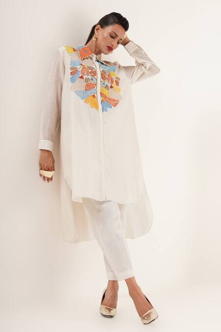 Jajaabor_Ivory Cotton, Silk, Linen Embroidery Collared Floral Kurta And Pant Set _at_Aza_Fashions