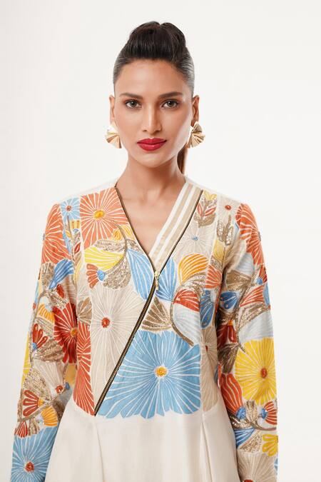 Jajaabor_Ivory Tissue, Cotton, Silk Applique, Sequins V-neck Floral Asymmetric Kurta Set _Online_at_Aza_Fashions