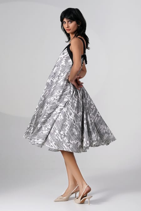 Buy Madder Much Grey Chanderi Silk Abstract Print Midi Dress Online at Aza Fashions Buy_Madder Much_ Grey Chanderi Silk Abstract Print Midi Dress _Online_at_Aza_Fashions
