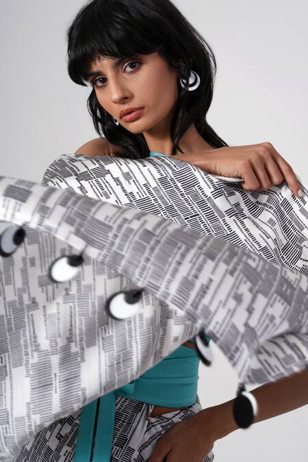 Shop Madder Much Gray Modal, Chanderi Silk, Satin Abstract Print Saree Set With Floral Blouse Online at Aza Fashions Shop_Madder Much_Gray Modal, Chanderi Silk, Satin Abstract Print Saree Set With Floral Blouse _Online_at_Aza_Fashions