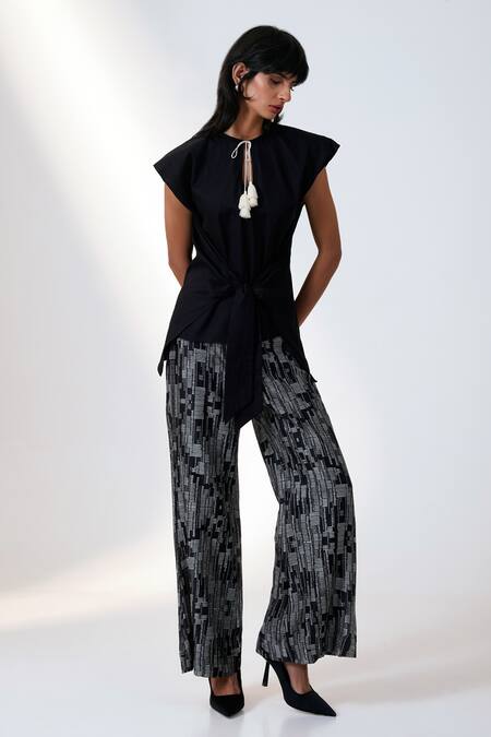 Madder Much_Black Chanderi Silk, Poplin Keyhole Neck Bow Top And Geometric Print Pant Set _Online_at_Aza_Fashions