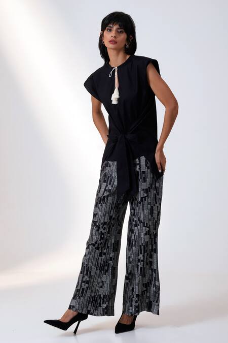 Buy_Madder Much_Black Chanderi Silk, Poplin Keyhole Neck Bow Top And Geometric Print Pant Set _Online_at_Aza_Fashions