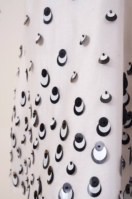 Buy Madder Much Black Chanderi Silk Sequins, Tassels Keyhole Neck Dress Buy_Madder Much_Black Chanderi Silk Sequins, Tassels Keyhole Neck Dress