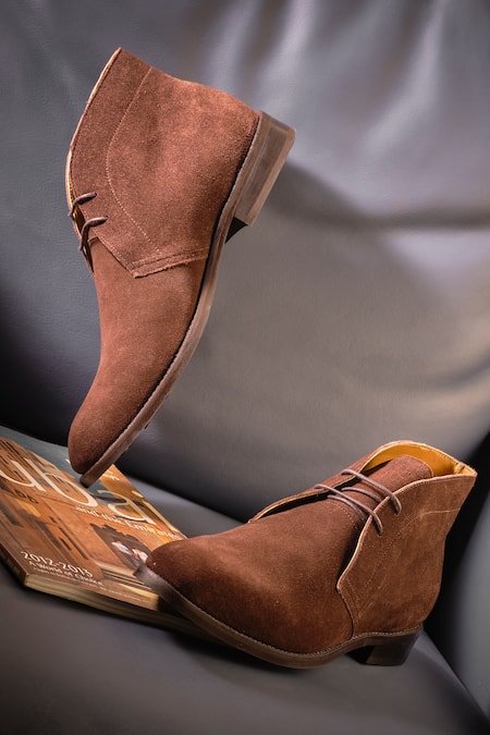 Nou Brown Stitchline Border Embroidered Shoes 