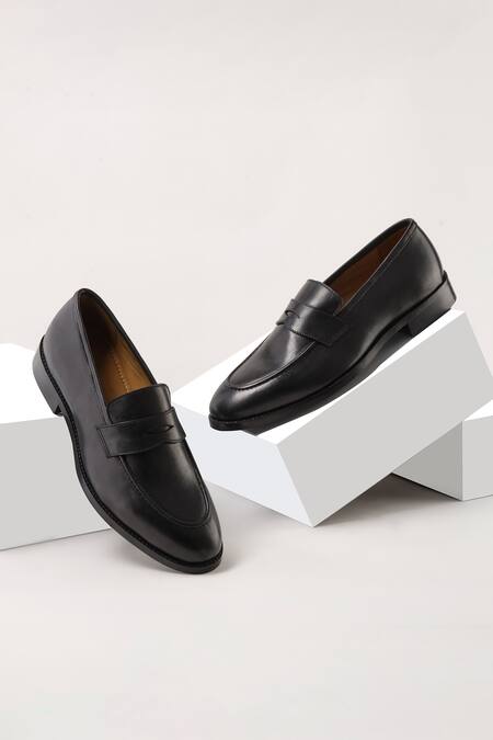 Nou_Black Leather Moccasin Loafers With Cutwork _Online_at_Aza_Fashions