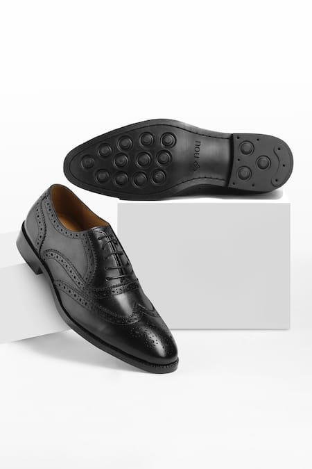 Nou Brogue Pattern Leather Shoes 