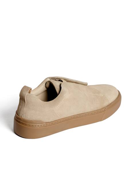 Nou_Off White Stitchline Thread Embroidered Sneakers _at_Aza_Fashions