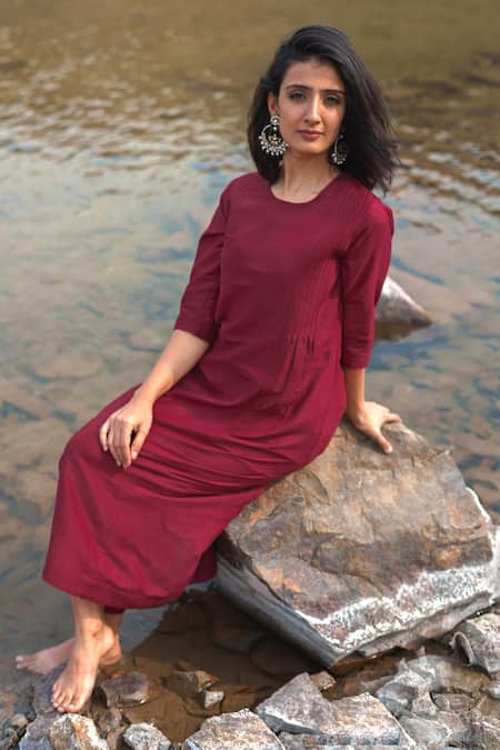 Vaaya_Burgundy Silk, Cotton Round Neck Pleated Kurta And Pant Set _Online_at_Aza_Fashions