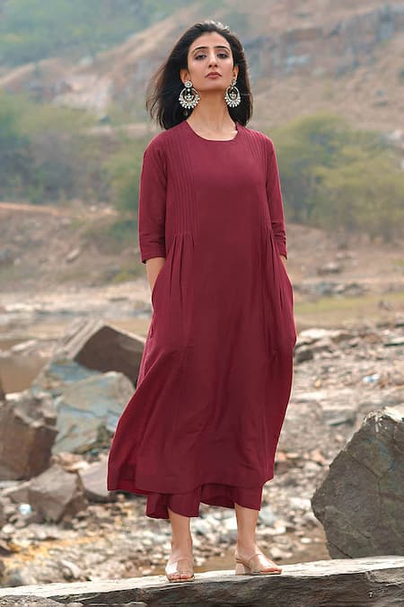 Buy_Vaaya_Burgundy Silk, Cotton Round Neck Pleated Kurta And Pant Set _Online_at_Aza_Fashions