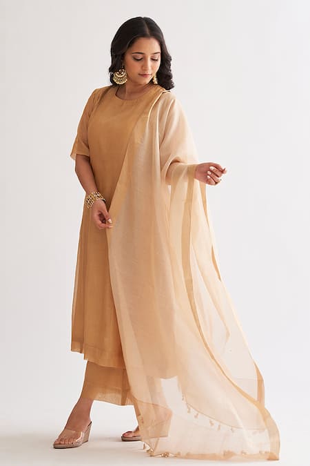Shop Vaaya Gold Chanderi Embroidery Round Neck Pleat Detailed A-line Kurta Set at Aza Fashions Shop_Vaaya_Gold Chanderi Embroidery Round Neck Pleat Detailed A-line Kurta Set _at_Aza_Fashions