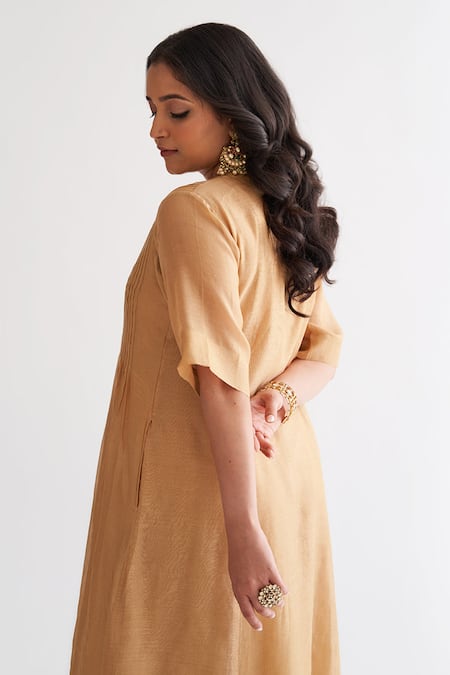 Vaaya Gold Chanderi Embroidery Round Neck Pleat Detailed A-line Kurta Set Online at Aza Fashions Vaaya_Gold Chanderi Embroidery Round Neck Pleat Detailed A-line Kurta Set _Online_at_Aza_Fashions