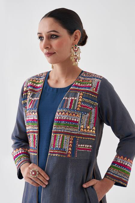 Buy_Vaaya_Blue Chanderi Embroidery Open Neck Thread Jacket 