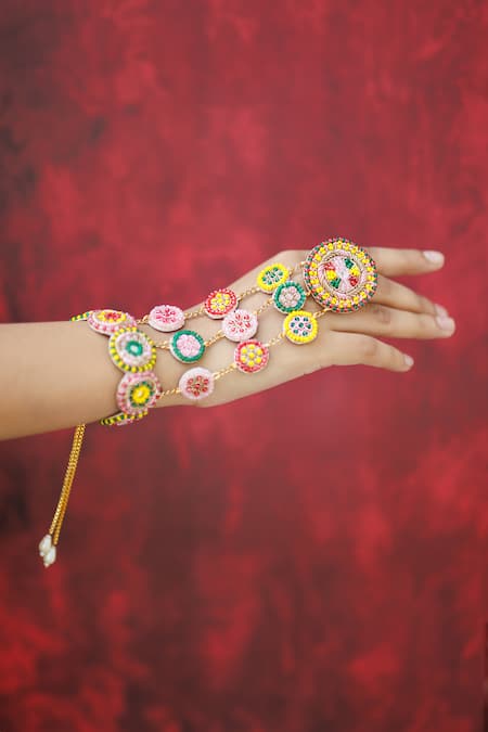 Shop Kanyaadhan By Dhirajaayushi Multi Color Bahar Vine Haathphool Set at Aza Fashions Shop_Kanyaadhan By Dhirajaayushi_Multi Color Bahar Vine Haathphool Set _at_Aza_Fashions