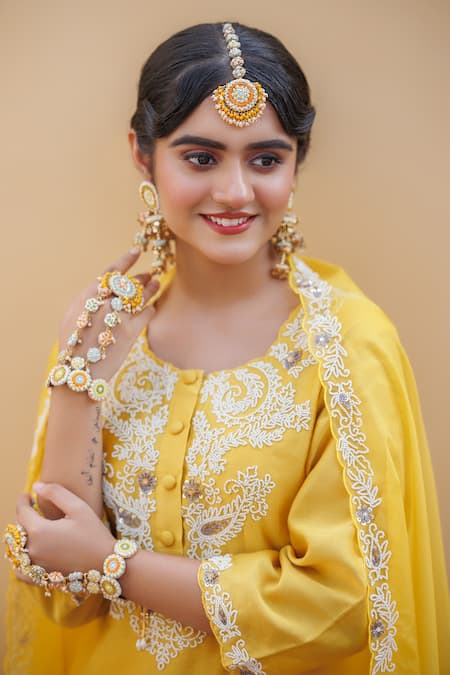 Kanyaadhan By Dhirajaayushi Floral Embroidered Choker Set 