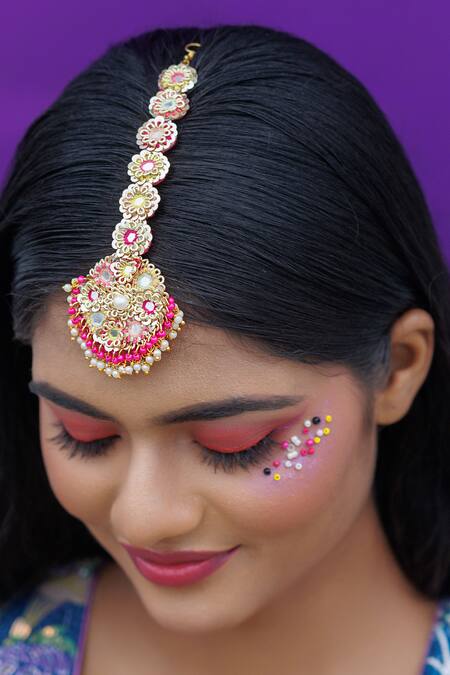 Kanyaadhan By Dhirajaayushi Multi Color Mirrors, Rhinestones, Beads, Geometric Motif Pendant Necklace Set Online at Aza Fashions Kanyaadhan By Dhirajaayushi_Multi Color Mirrors, Rhinestones, Beads, Geometric Motif Pendant Necklace Set _Online_at_Aza_Fashions