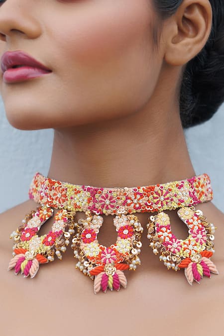 Kanyaadhan By Dhirajaayushi Lotus Cutwork Choker Set with Earrings & Maangtikka 