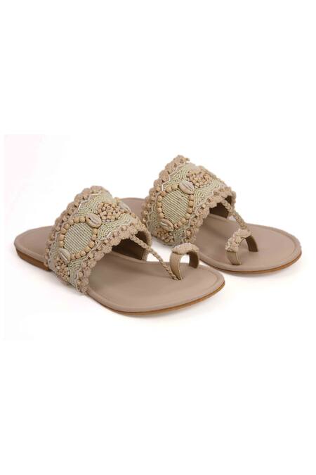 Shop Irasoles Brown Beads, Pearls, Tassels Embroidered Kolhapuri Flats at Aza Fashions Shop_Irasoles_Brown Beads, Pearls, Tassels Embroidered Kolhapuri Flats_at_Aza_Fashions