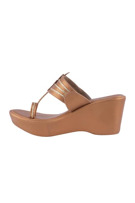 Irasoles Gold Bronze Kolhapuri Wedge Heels Online at Aza Fashions Irasoles_Gold Bronze Kolhapuri Wedge Heels_Online_at_Aza_Fashions