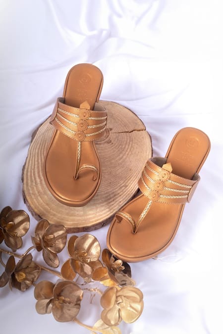 Shop Irasoles Gold Bronze Kolhapuri Wedge Heels at Aza Fashions Shop_Irasoles_Gold Bronze Kolhapuri Wedge Heels_at_Aza_Fashions