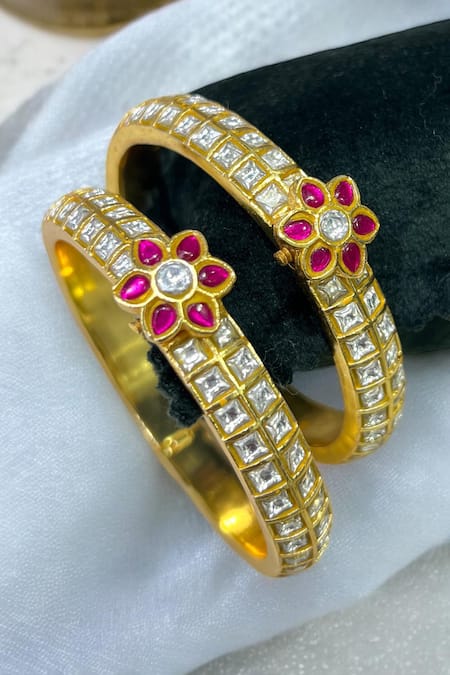 Riana Jewellery Floral Stone Studded Bangle 