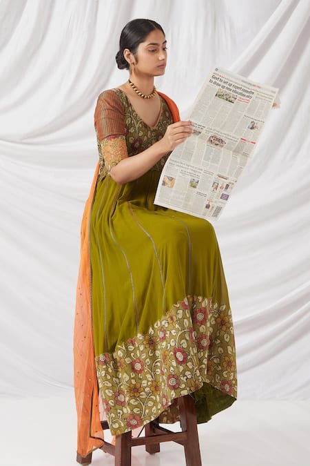 Shop Latha Puttanna Green Georgette, Silk Sequins, Embroidery Kalamkari Flora Print Anarkali Set Online at Aza Fashions Shop_Latha Puttanna_Green Georgette, Silk Sequins, Embroidery Kalamkari Flora Print Anarkali Set _Online_at_Aza_Fashions