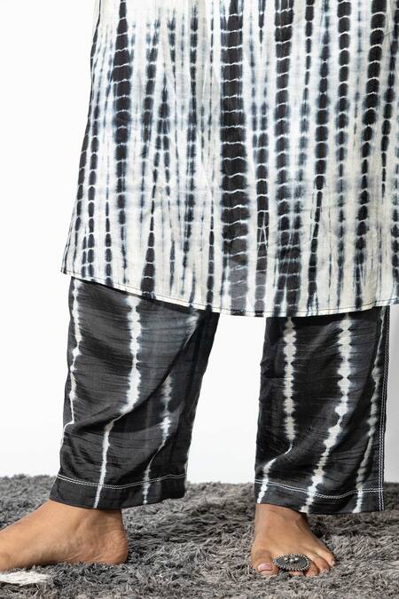 Anmol Kakad Black Cotton, Silk Mirrors, Embroidery Collared Tie-dye Kurta And Pant Set Online at Aza Fashions Anmol Kakad_Black Cotton, Silk Mirrors, Embroidery Collared Tie-dye Kurta And Pant Set_Online_at_Aza_Fashions