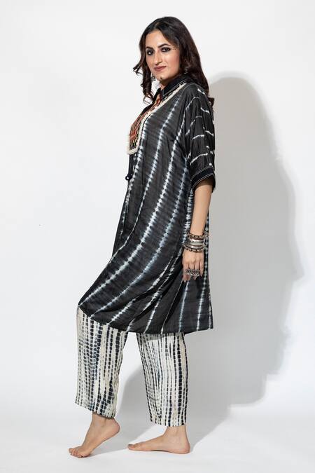 Shop_Anmol Kakad_Black Cotton, Silk Tassels Collared Tie-dye Embroidered Kaftan And Pant Set_Online_at_Aza_Fashions
