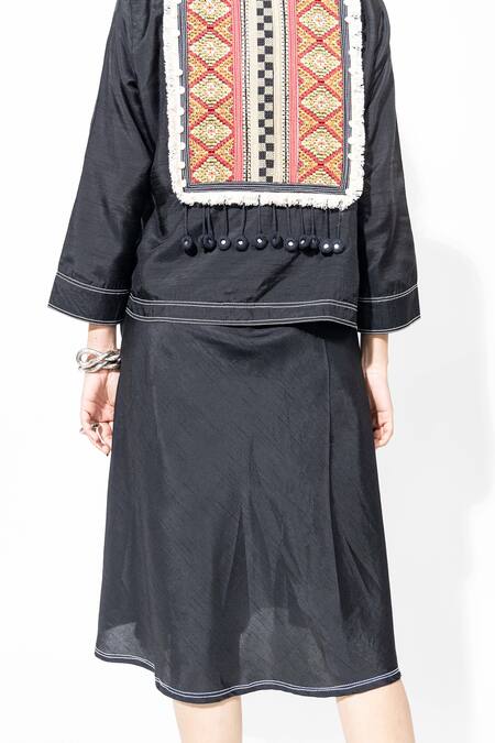 Anmol Kakad_Black Silk Embroidery, Tassels Round Neck, Collared Midi Dress And Jacket_at_Aza_Fashions