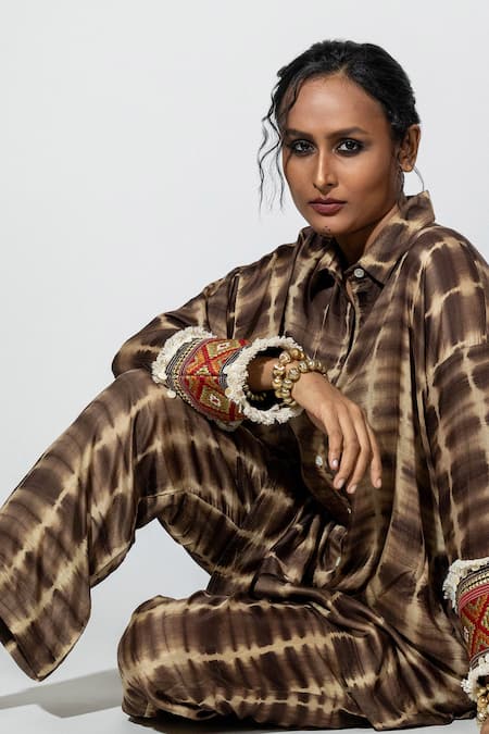 Shop_Anmol Kakad_Beige Cotton, Silk Mirrors, Embroidery Collared Tie-dye Cuff Shirt_Online_at_Aza_Fashions