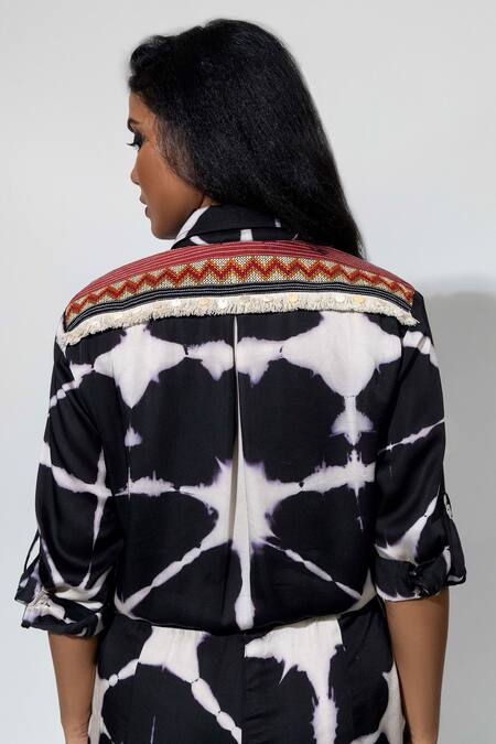 Anmol Kakad_Black Cotton, Silk Mirrors, Embroidery Collared Tie-dye Pattern Romper_Online_at_Aza_Fashions