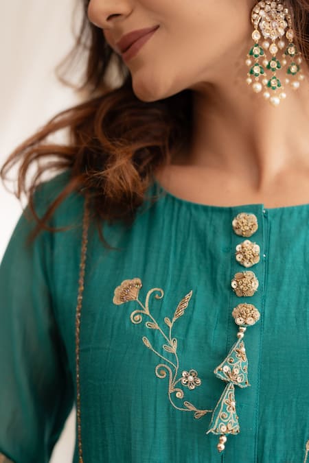 Buy Anushka Repswal - Sewing Love Green Chanderi, Cotton, Organza Zari, Lace Round Zardozi Embroidered Kurta Set Buy_Anushka Repswal - Sewing Love_Green Chanderi, Cotton, Organza Zari, Lace Round Zardozi Embroidered Kurta Set