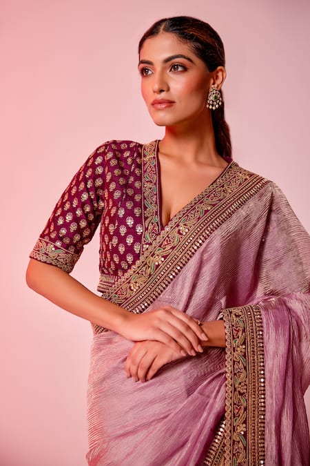 Juhi Shekhawat_Maroon Tissue Sequins, Zari V-neck Floral Embroidered Saree Set _at_Aza_Fashions