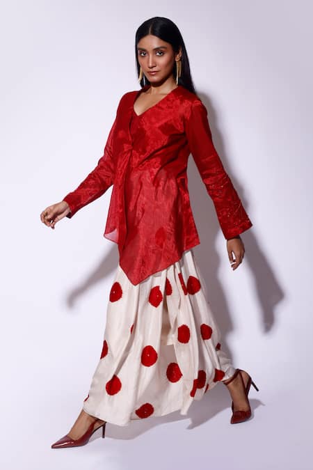 Buy_Kritika Murarka_White Silk Bandhani Tie Dye Draped Skirt _Online_at_Aza_Fashions