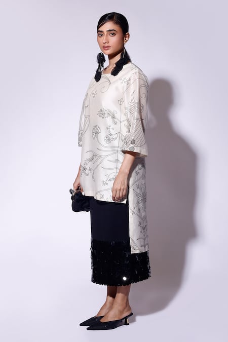 Buy_Kritika Murarka_Black Kota Doria Sequins, Fringe And Knit Midi Skirt _Online_at_Aza_Fashions